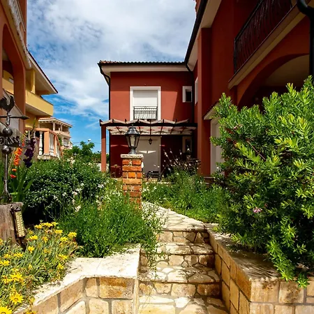 Mistral-3 By Interhome Apartmán